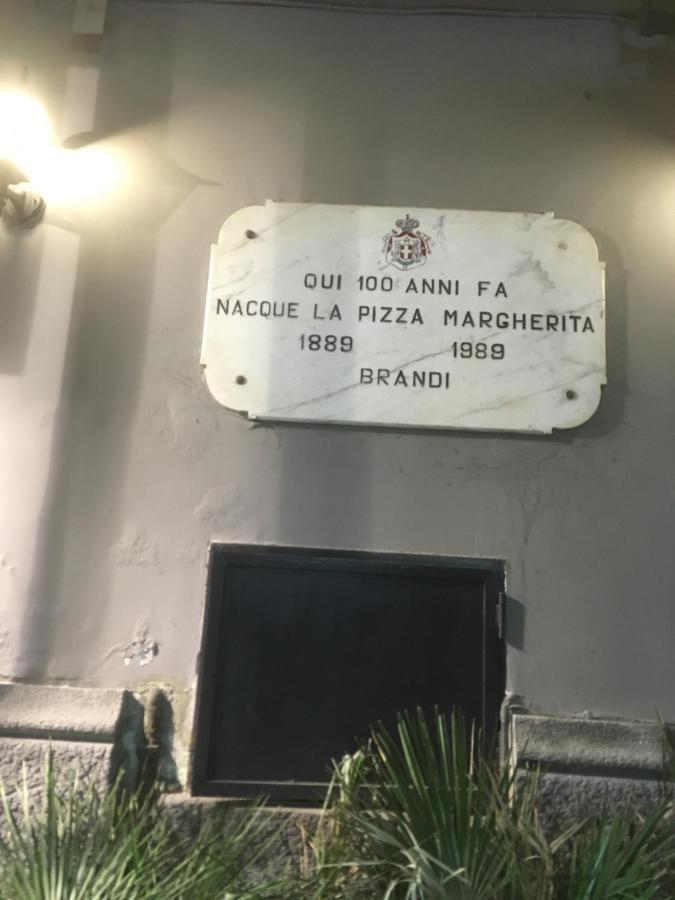4Stanze Hotel Napoli Eksteriør billede