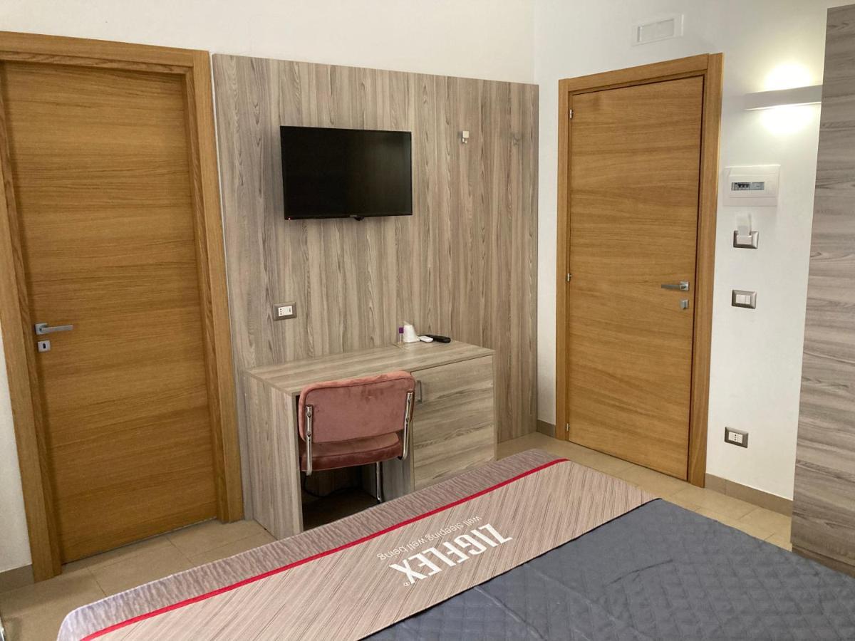 4Stanze Hotel Napoli Eksteriør billede