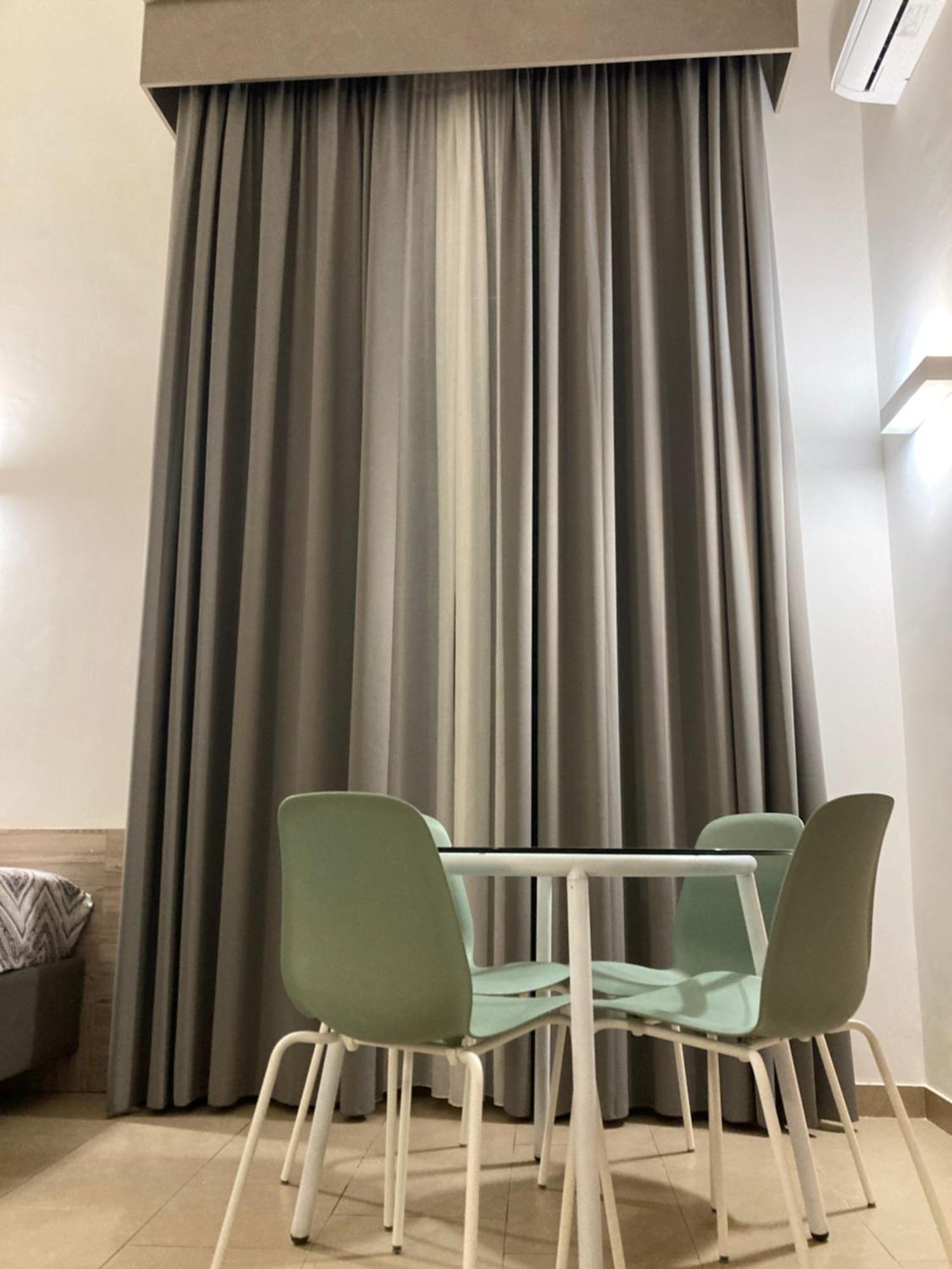 4Stanze Hotel Napoli Eksteriør billede