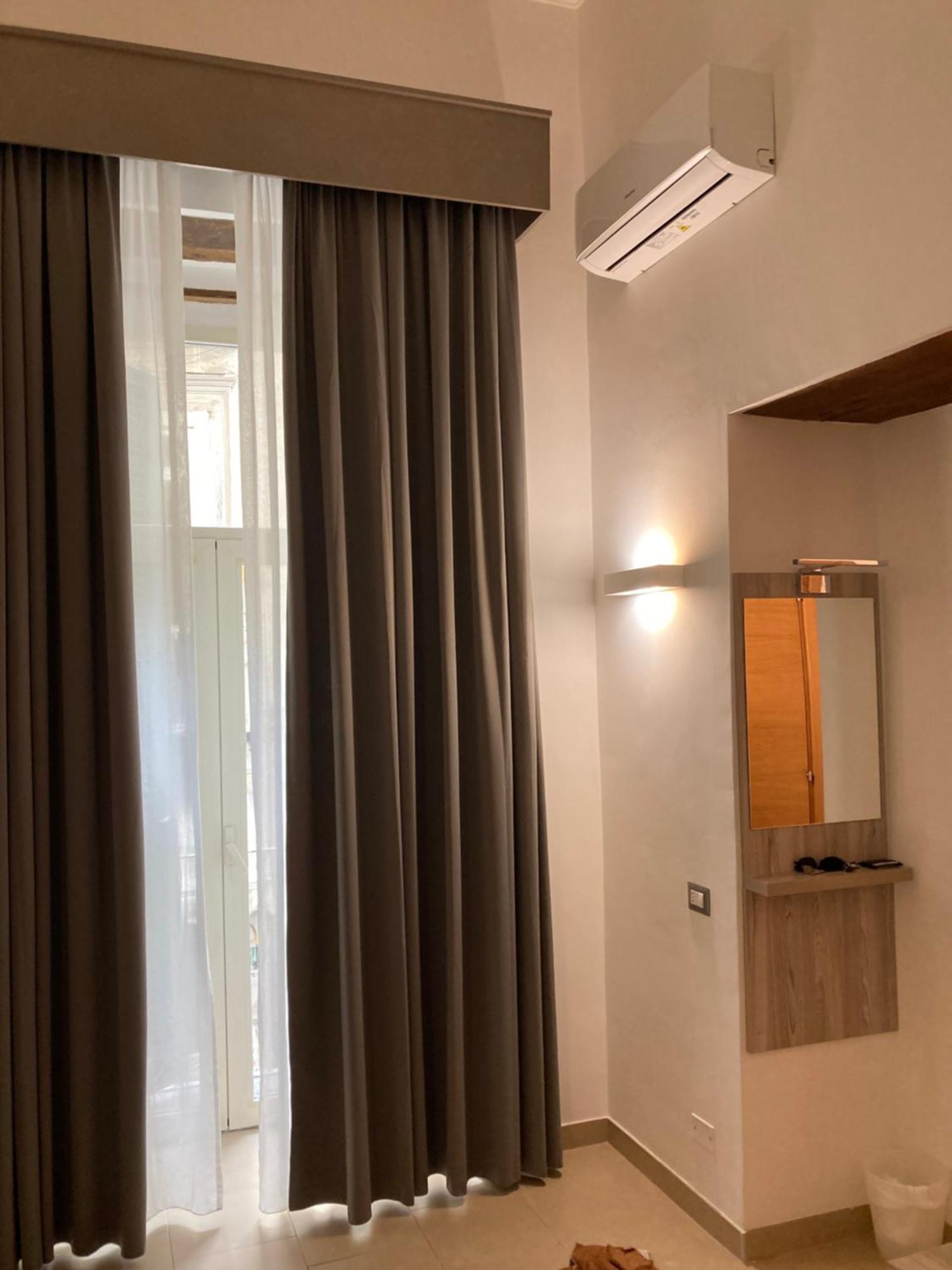 4Stanze Hotel Napoli Eksteriør billede