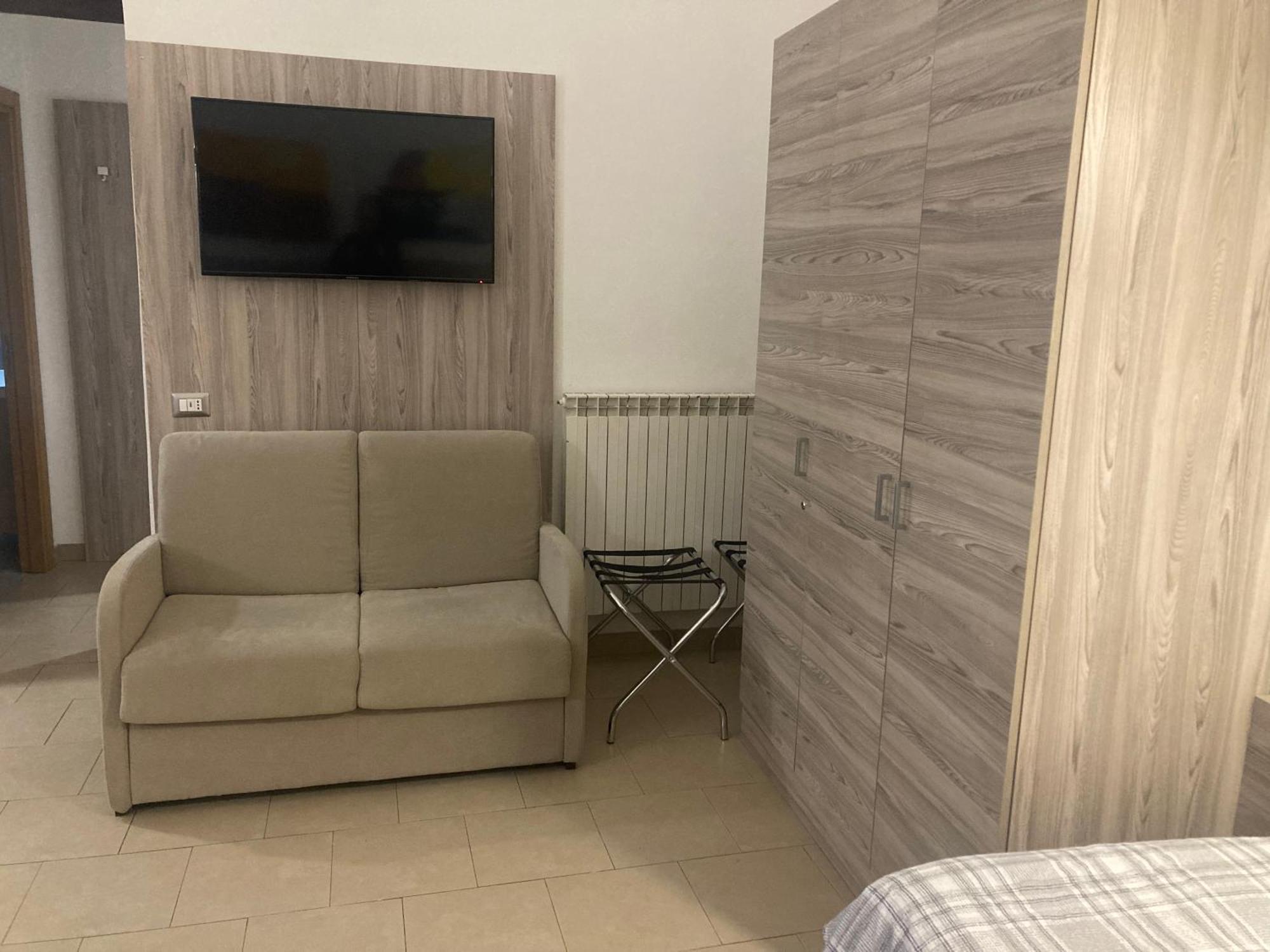 4Stanze Hotel Napoli Eksteriør billede