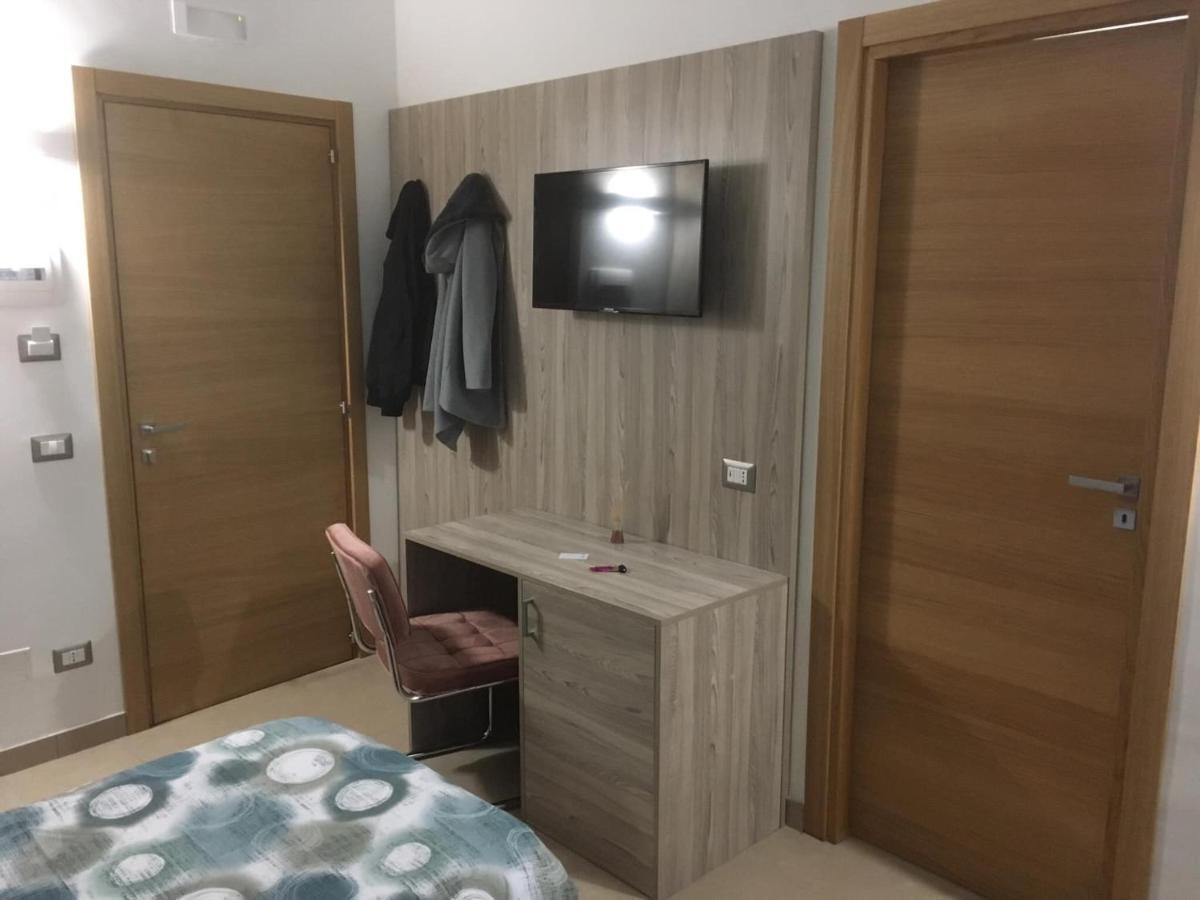 4Stanze Hotel Napoli Eksteriør billede